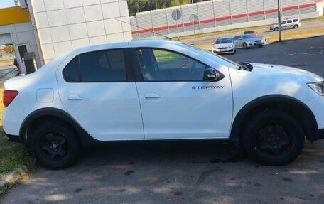 Renault Logan II, 2022 год, 3 фотография
