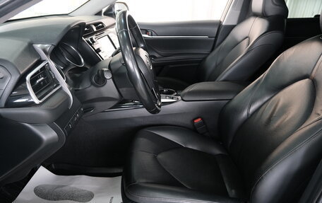 Toyota Camry, 2018 год, 2 649 000 рублей, 6 фотография