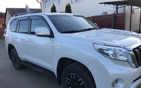 Toyota Land Cruiser Prado 150 рестайлинг 2, 2015 год, 3 450 000 рублей, 2 фотография