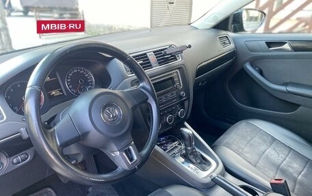 Volkswagen Jetta VI, 2013 год, 1 200 000 рублей, 10 фотография