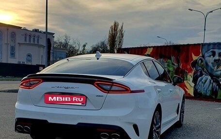 KIA Stinger I, 2018 год, 2 600 000 рублей, 9 фотография