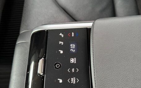 Toyota Camry, 2021 год, 4 050 000 рублей, 11 фотография