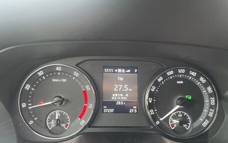 Skoda Octavia IV, 2022 год, 2 042 334 рублей, 8 фотография
