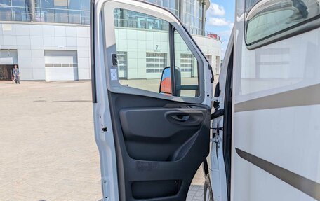Mercedes-Benz Vito, 2020 год, 18 000 000 рублей, 10 фотография
