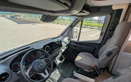Mercedes-Benz Vito, 2020 год, 18 000 000 рублей, 11 фотография