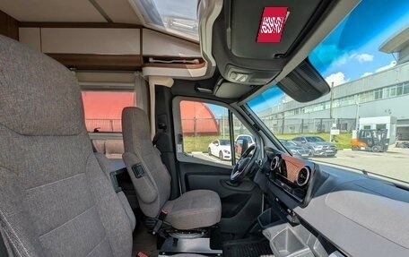 Mercedes-Benz Vito, 2020 год, 18 000 000 рублей, 15 фотография