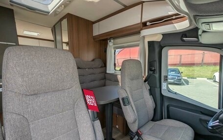Mercedes-Benz Vito, 2020 год, 18 000 000 рублей, 14 фотография