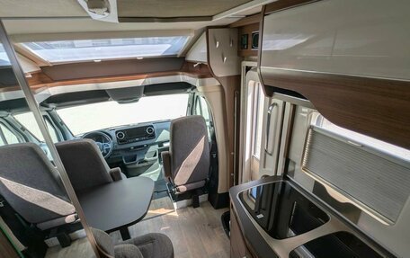 Mercedes-Benz Vito, 2020 год, 18 000 000 рублей, 24 фотография