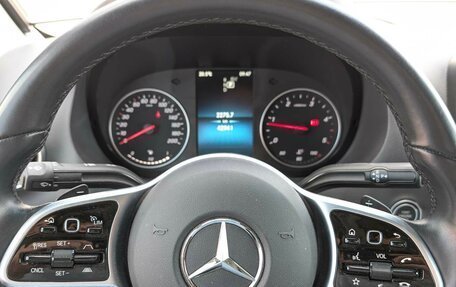 Mercedes-Benz Vito, 2020 год, 18 000 000 рублей, 37 фотография