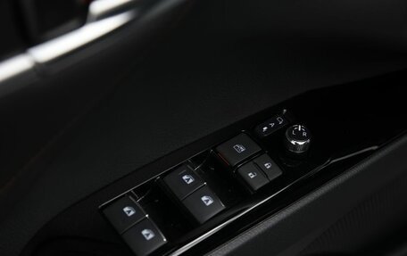 Toyota Camry, 2020 год, 3 120 000 рублей, 12 фотография