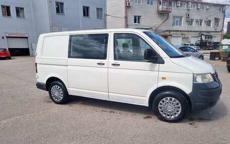 Volkswagen Transporter T5 рестайлинг, 2007 год, 870 000 рублей, 2 фотография