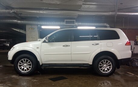 Mitsubishi Pajero Sport II рестайлинг, 2012 год, 1 680 000 рублей, 2 фотография