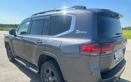 Toyota Land Cruiser, 2022 год, 8 950 000 рублей, 10 фотография