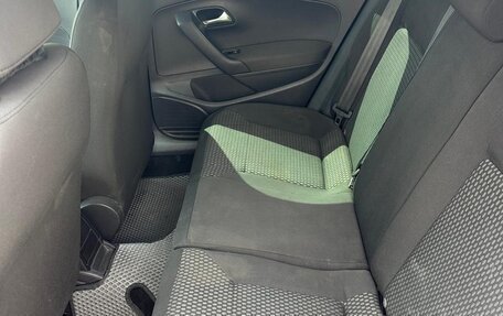 Volkswagen Polo VI (EU Market), 2011 год, 950 000 рублей, 10 фотография