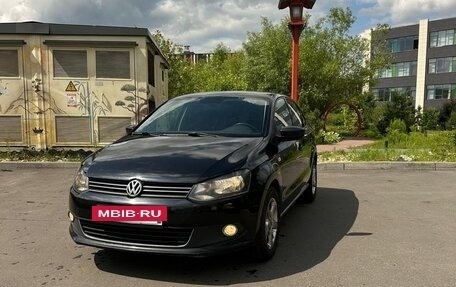 Volkswagen Polo VI (EU Market), 2011 год, 950 000 рублей, 2 фотография