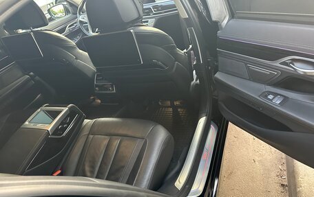 BMW 7 серия, 2019 год, 5 800 000 рублей, 11 фотография