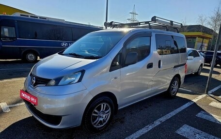 Nissan NV200, 2010 год, 1 300 000 рублей, 3 фотография