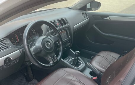 Volkswagen Jetta VI, 2012 год, 1 050 000 рублей, 6 фотография