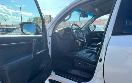 Toyota Land Cruiser 200, 2015 год, 4 350 000 рублей, 7 фотография