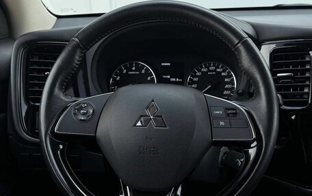 Mitsubishi Outlander III рестайлинг 3, 2019 год, 2 255 000 рублей, 16 фотография