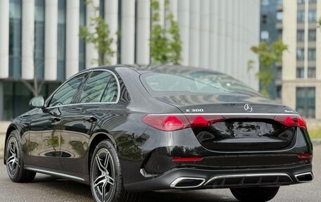 Mercedes-Benz E-Класс, 2025 год, 9 950 000 рублей, 8 фотография