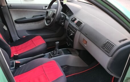 Skoda Fabia I, 2001 год, 350 000 рублей, 9 фотография