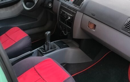 Skoda Fabia I, 2001 год, 350 000 рублей, 12 фотография