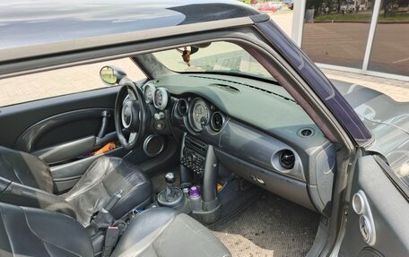 MINI Hatch, 2004 год, 750 000 рублей, 4 фотография