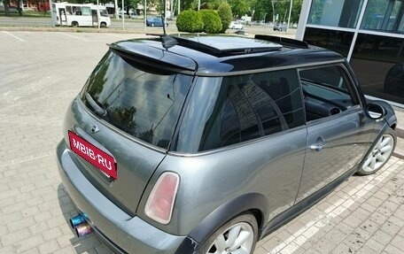 MINI Hatch, 2004 год, 750 000 рублей, 3 фотография