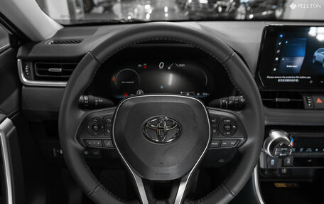 Toyota RAV4, 2025 год, 4 150 000 рублей, 11 фотография
