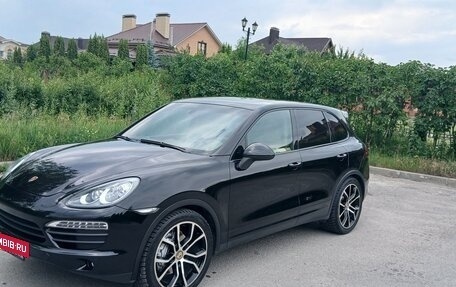 Porsche Cayenne III, 2011 год, 2 500 000 рублей, 2 фотография