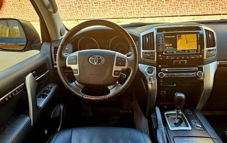 Toyota Land Cruiser 200, 2015 год, 4 450 000 рублей, 10 фотография