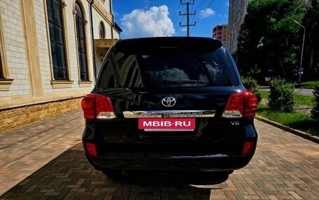 Toyota Land Cruiser 200, 2015 год, 4 450 000 рублей, 6 фотография