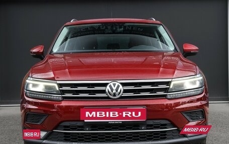 Volkswagen Tiguan II, 2017 год, 1 995 000 рублей, 2 фотография