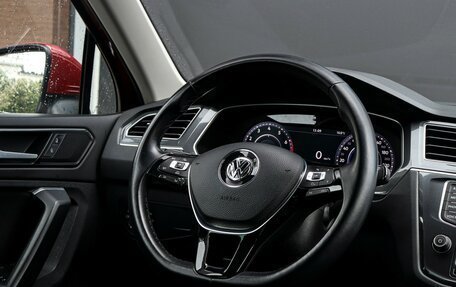 Volkswagen Tiguan II, 2017 год, 1 995 000 рублей, 15 фотография