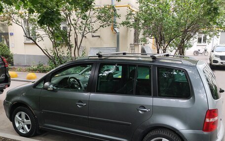 Volkswagen Touran III, 2006 год, 600 000 рублей, 4 фотография