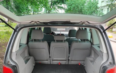 Volkswagen Touran III, 2006 год, 600 000 рублей, 5 фотография