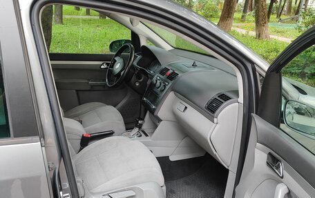 Volkswagen Touran III, 2006 год, 600 000 рублей, 7 фотография
