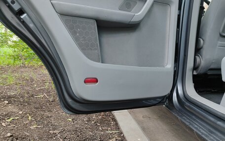 Volkswagen Touran III, 2006 год, 600 000 рублей, 10 фотография