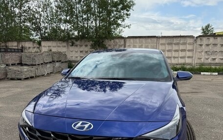Hyundai Elantra, 2020 год, 2 100 000 рублей, 2 фотография