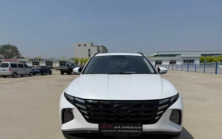 Hyundai Tucson, 2022 год, 1 900 000 рублей, 2 фотография