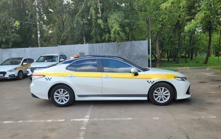 Toyota Camry, 2020 год, 1 845 999 рублей, 2 фотография