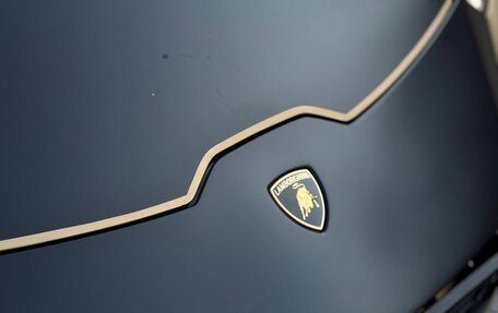 Lamborghini Huracán, 2019 год, 25 000 000 рублей, 13 фотография