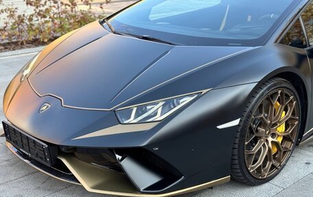 Lamborghini Huracán, 2019 год, 25 000 000 рублей, 16 фотография
