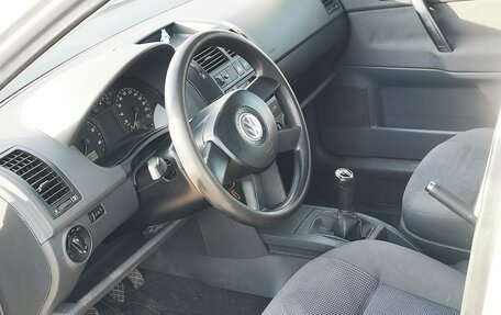 Volkswagen Polo IV рестайлинг, 2004 год, 210 000 рублей, 5 фотография