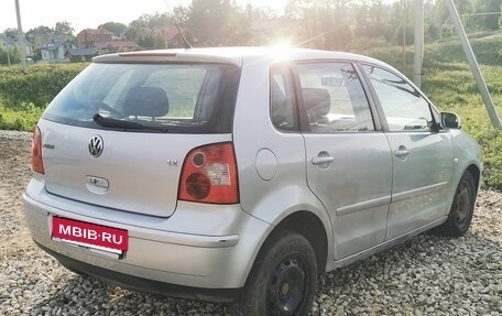 Volkswagen Polo IV рестайлинг, 2004 год, 210 000 рублей, 3 фотография
