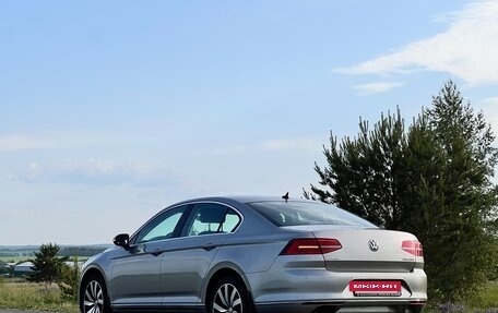 Volkswagen Passat B8 рестайлинг, 2015 год, 2 260 000 рублей, 2 фотография