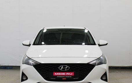 Hyundai Solaris II рестайлинг, 2021 год, 1 420 000 рублей, 2 фотография