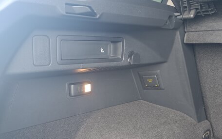 Volkswagen Tiguan II, 2018 год, 2 310 000 рублей, 10 фотография