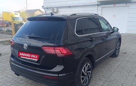 Volkswagen Tiguan II, 2018 год, 2 310 000 рублей, 7 фотография
